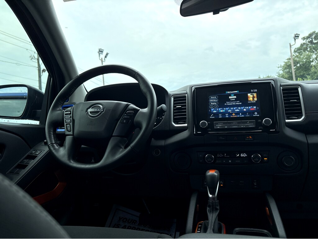 2024 Nissan Frontier Crew Cab SV photo 4