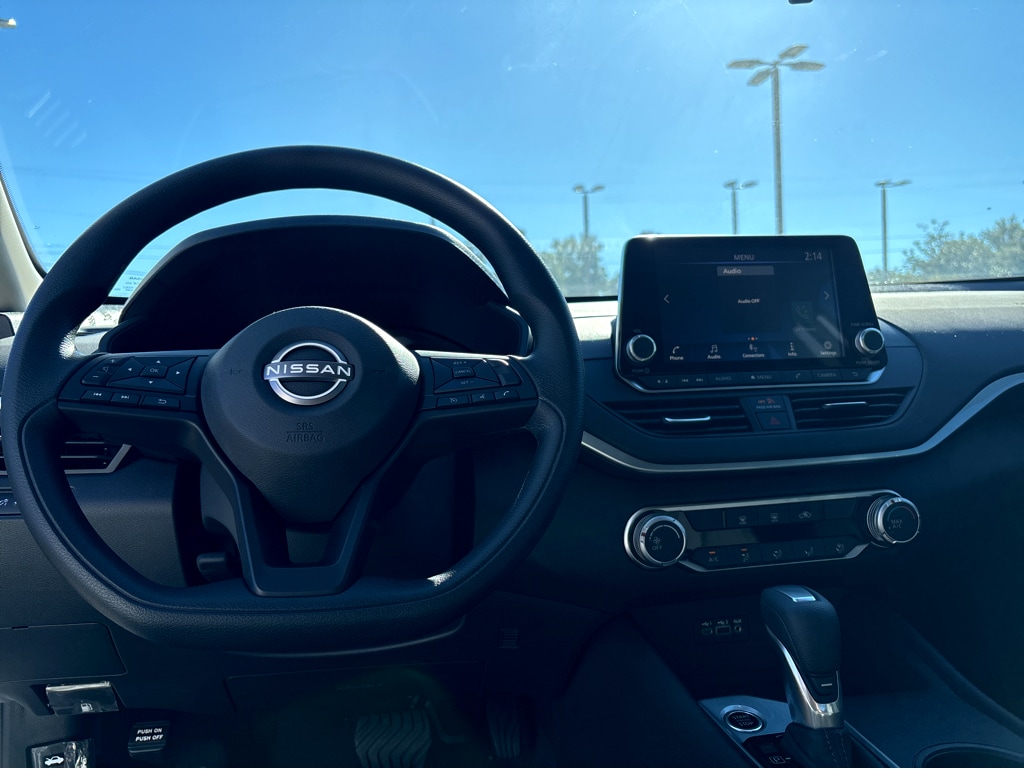 New 2025 Nissan Altima S S FWD