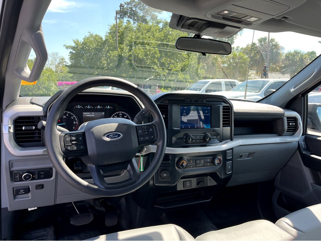 2022 Ford F-150 XL photo 4