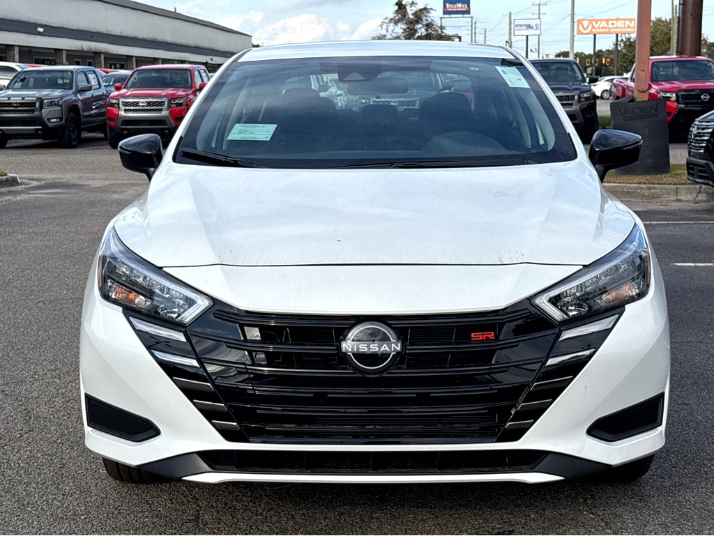 New 2025 Nissan Versa SR SR CVT