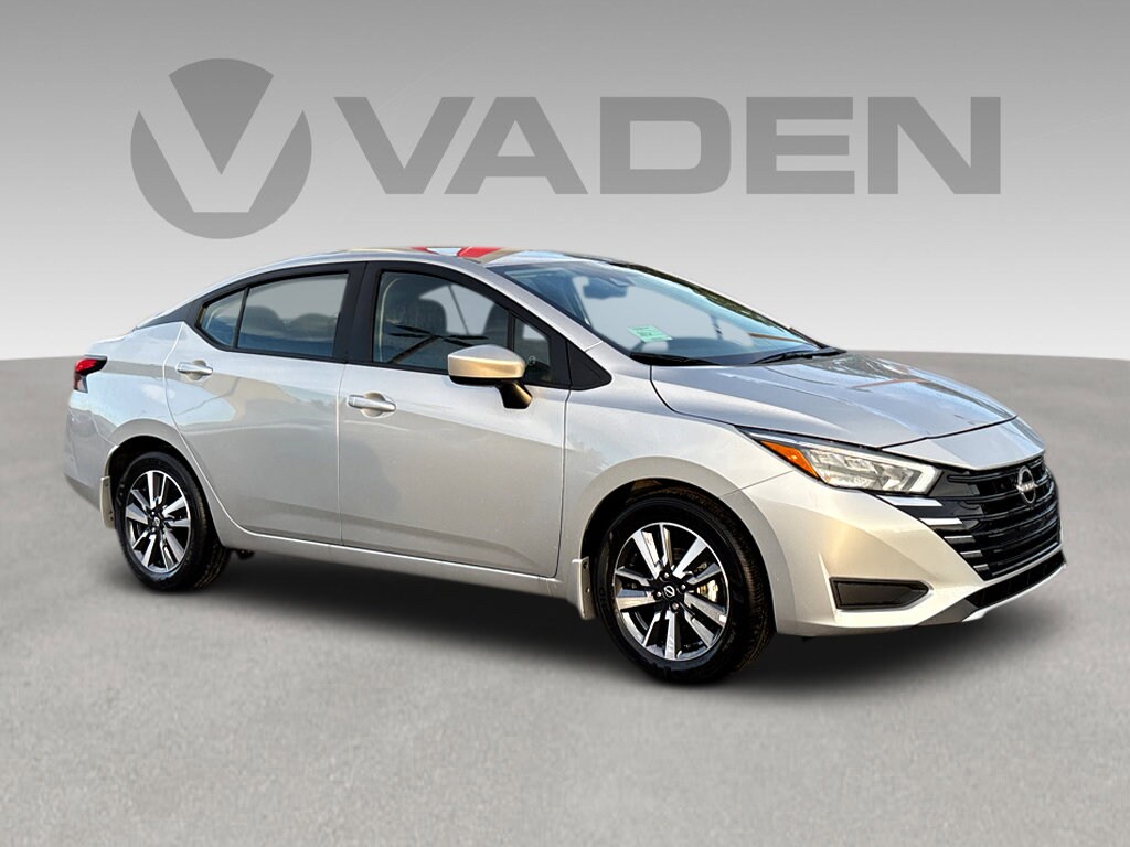 New 2025 Nissan Versa SV SV CVT