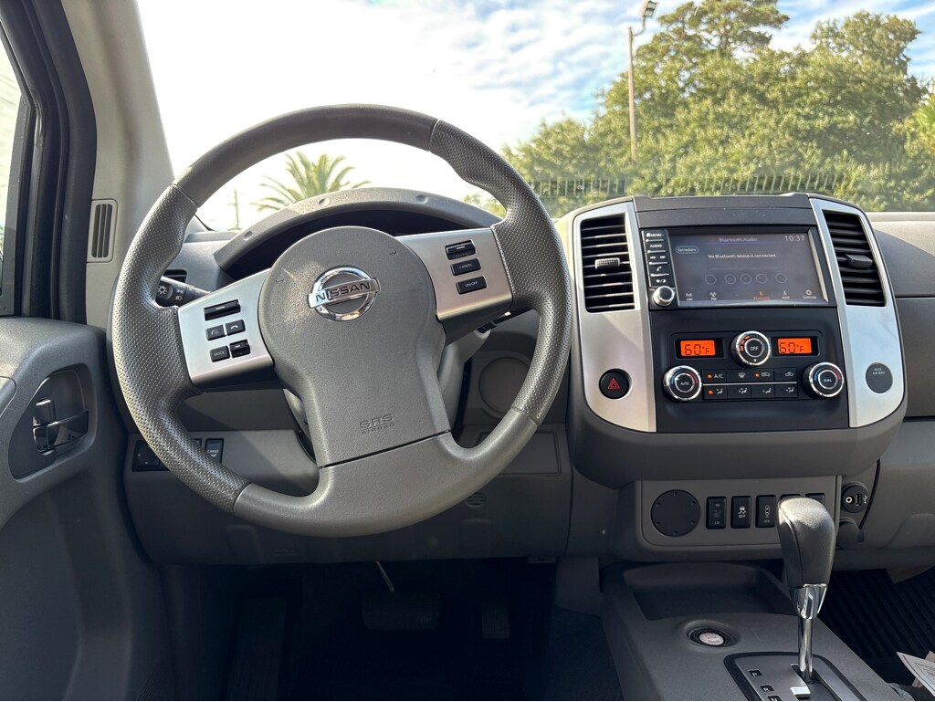 2020 Nissan Frontier Crew Cab SV photo 4