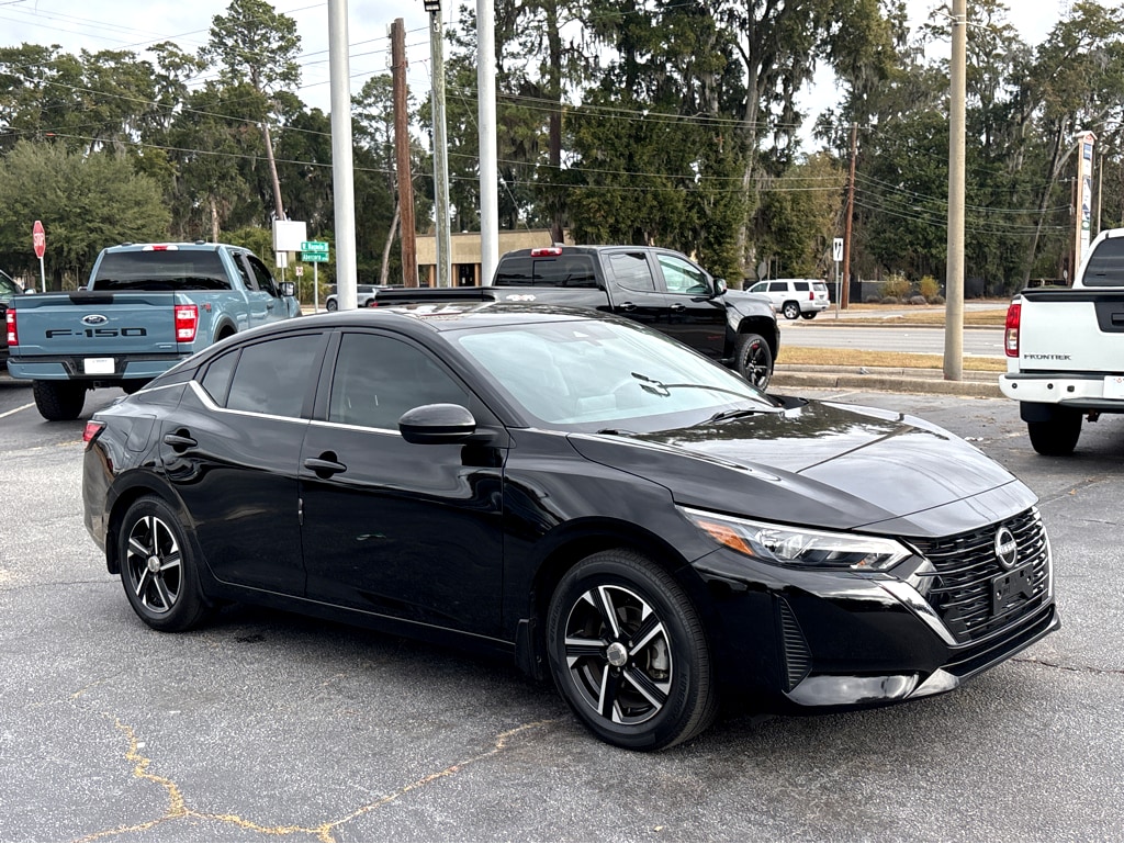2024 Nissan Sentra SV's photo
