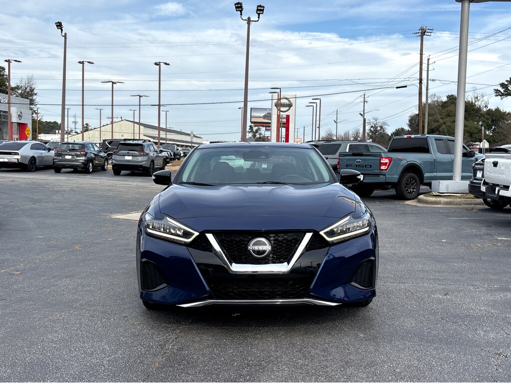 Used 2023 Nissan Maxima SV SV CVT
