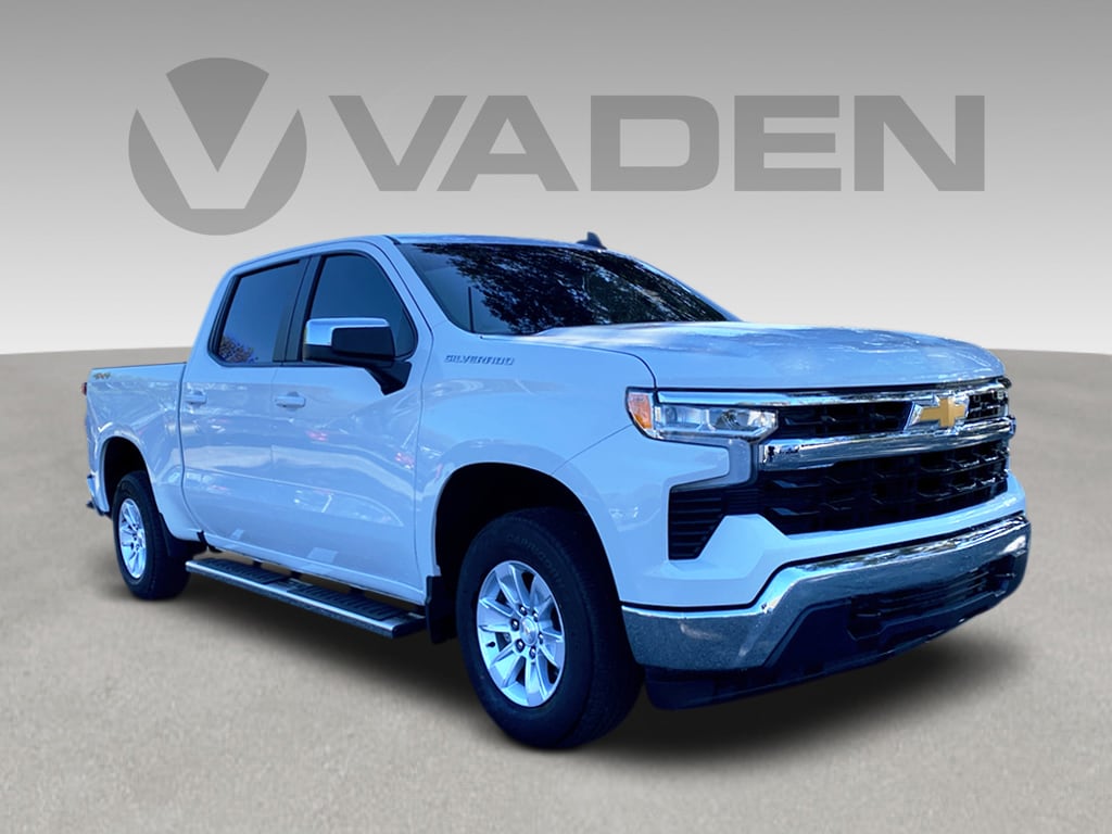 Used 2024 Chevrolet Silverado 1500 LT 4WD Crew Cab 147 LT w/1LT