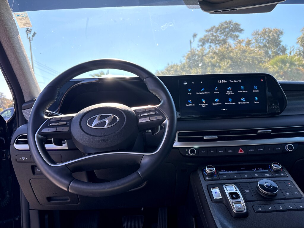 2024 Hyundai Palisade Limited photo 2