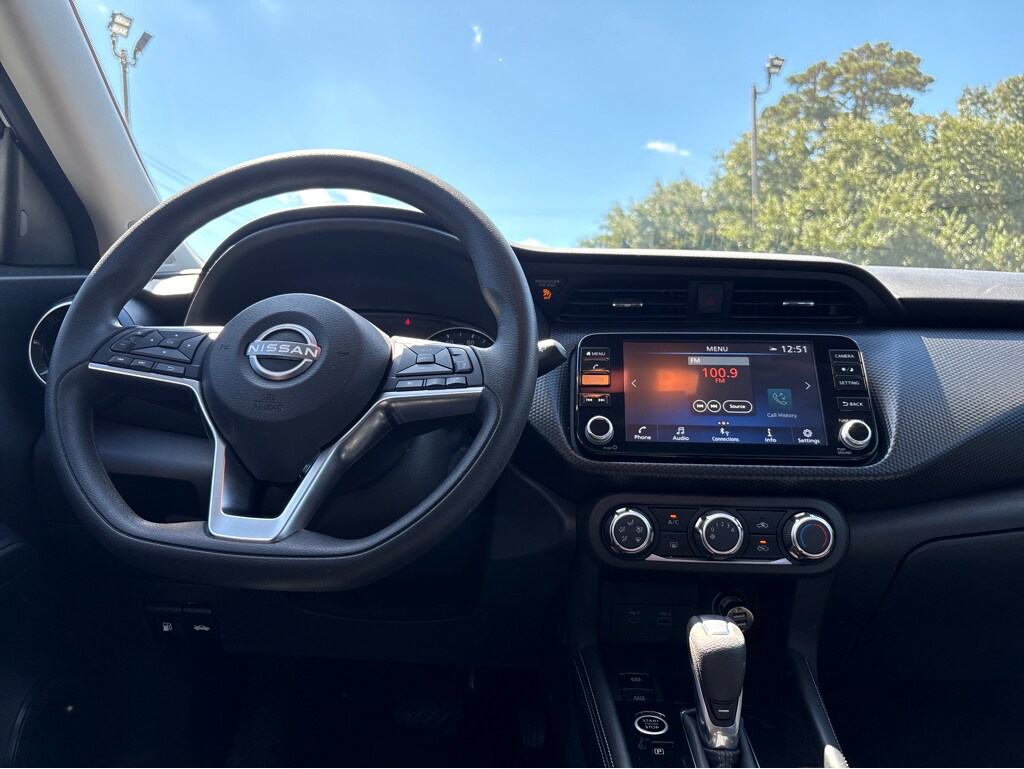 2024 Nissan Kicks SV photo 4