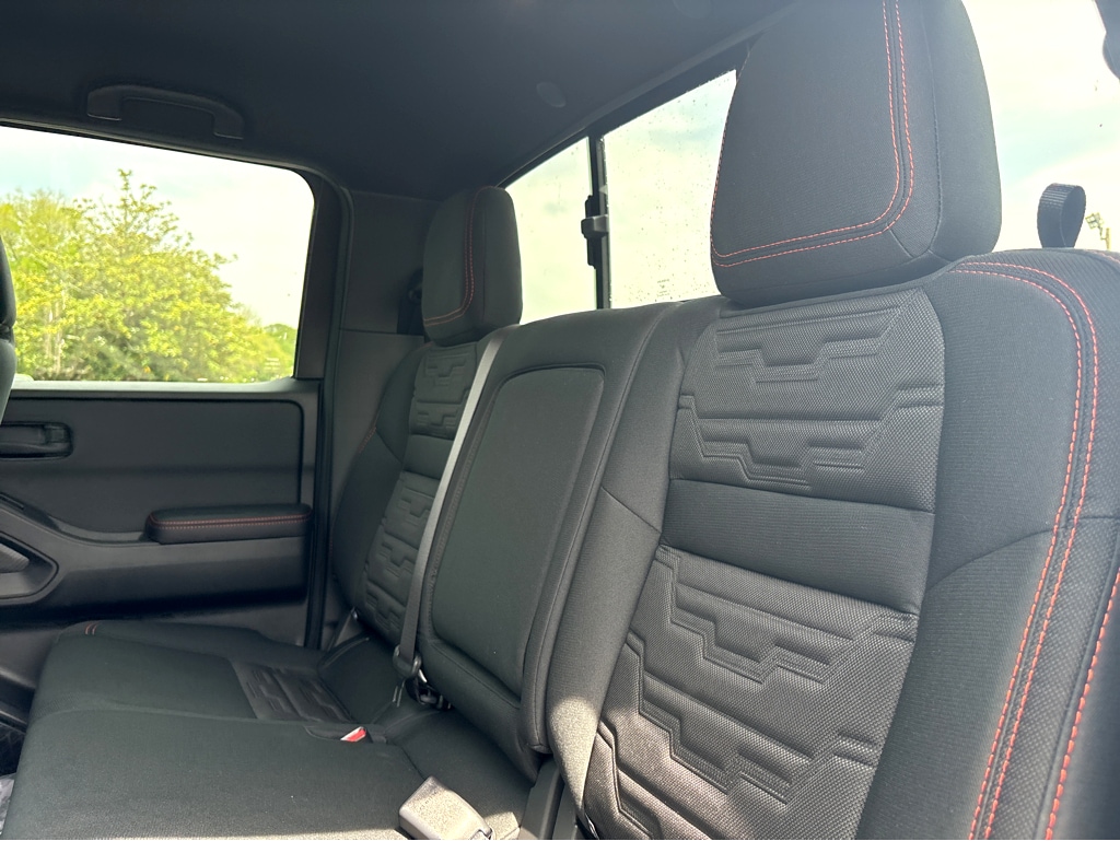 2026 Nissan Frontier 16
