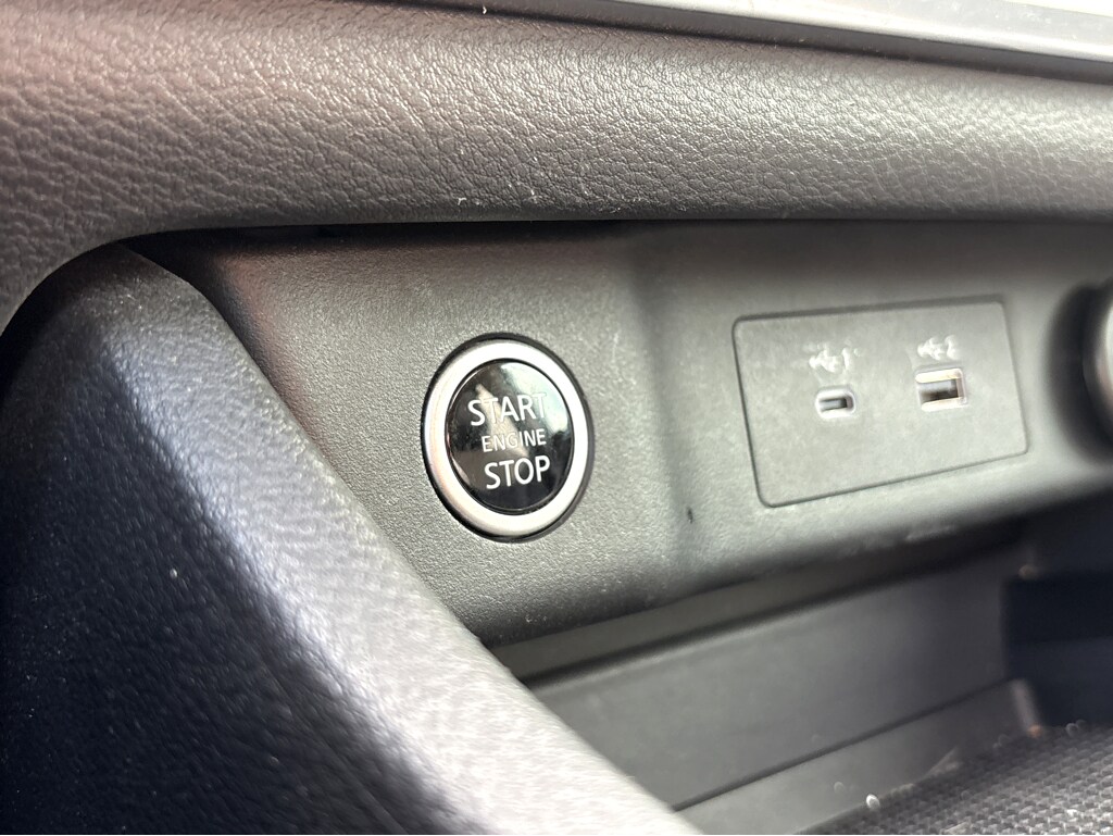 Used 2023 Nissan Rogue SV FWD SV