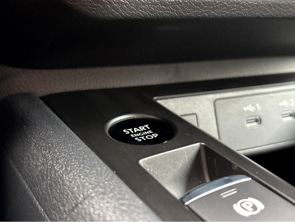 New 2026 Nissan Kicks SV SV FWD