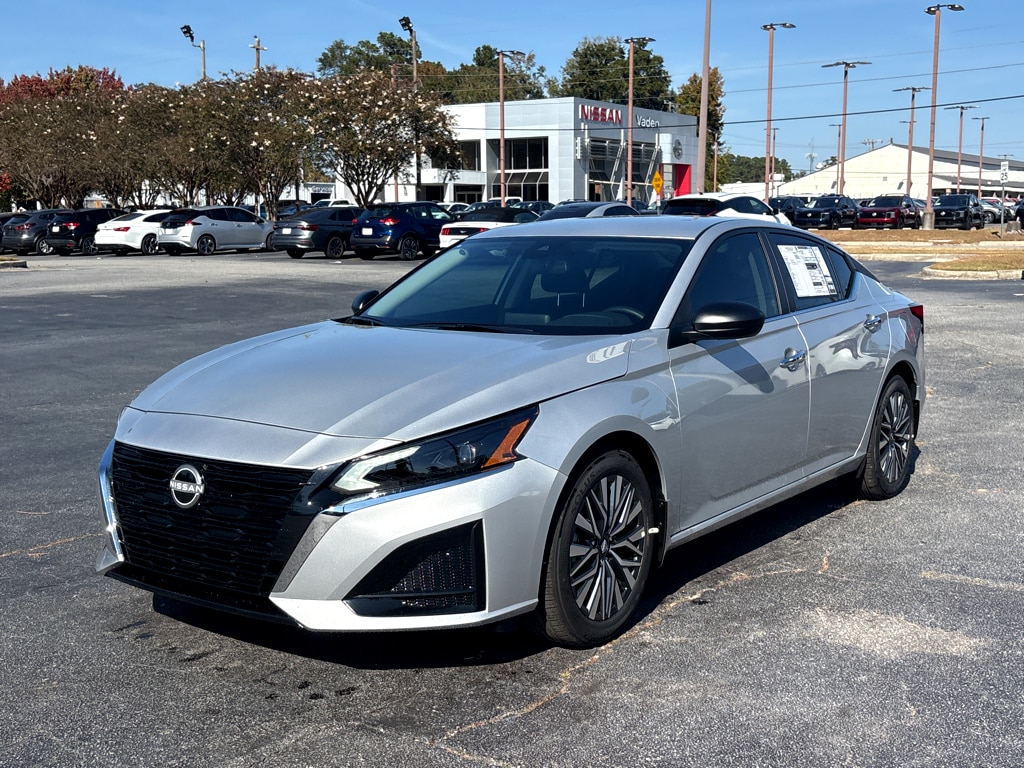 New 2025 Nissan Altima SV SV FWD