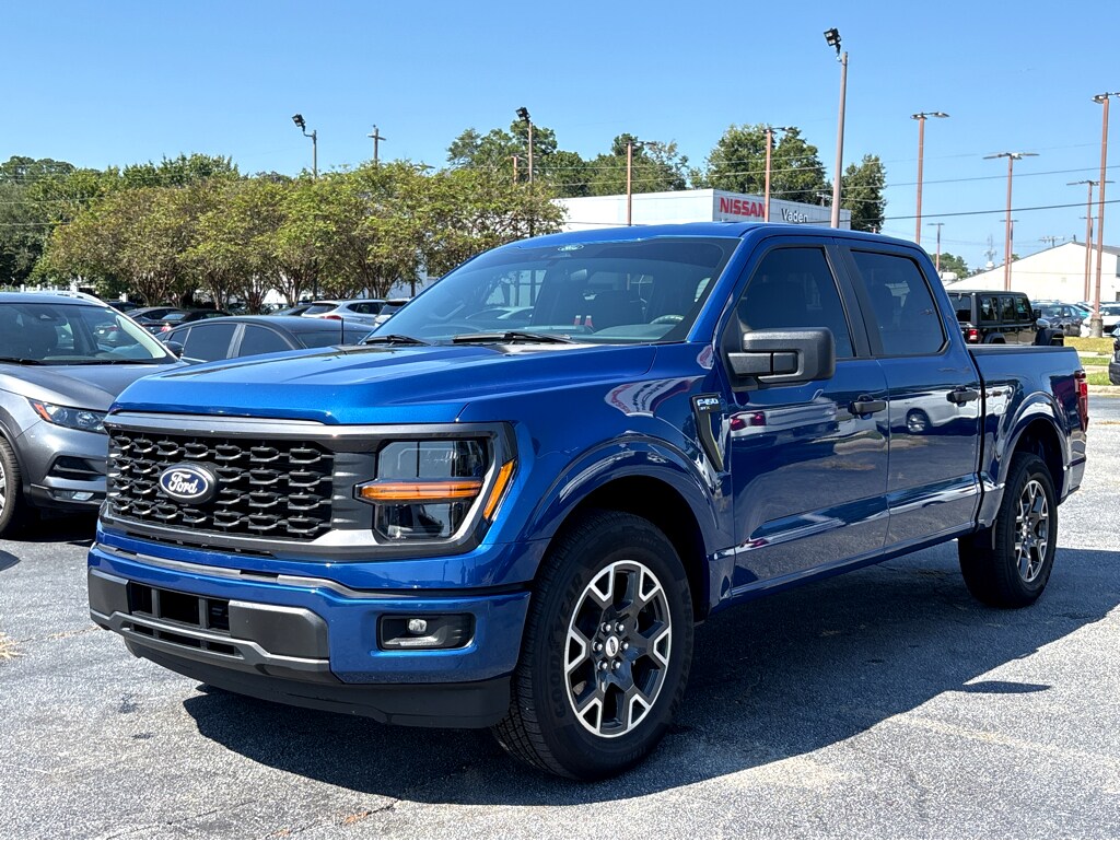 2025 Ford F-150 STX photo 3