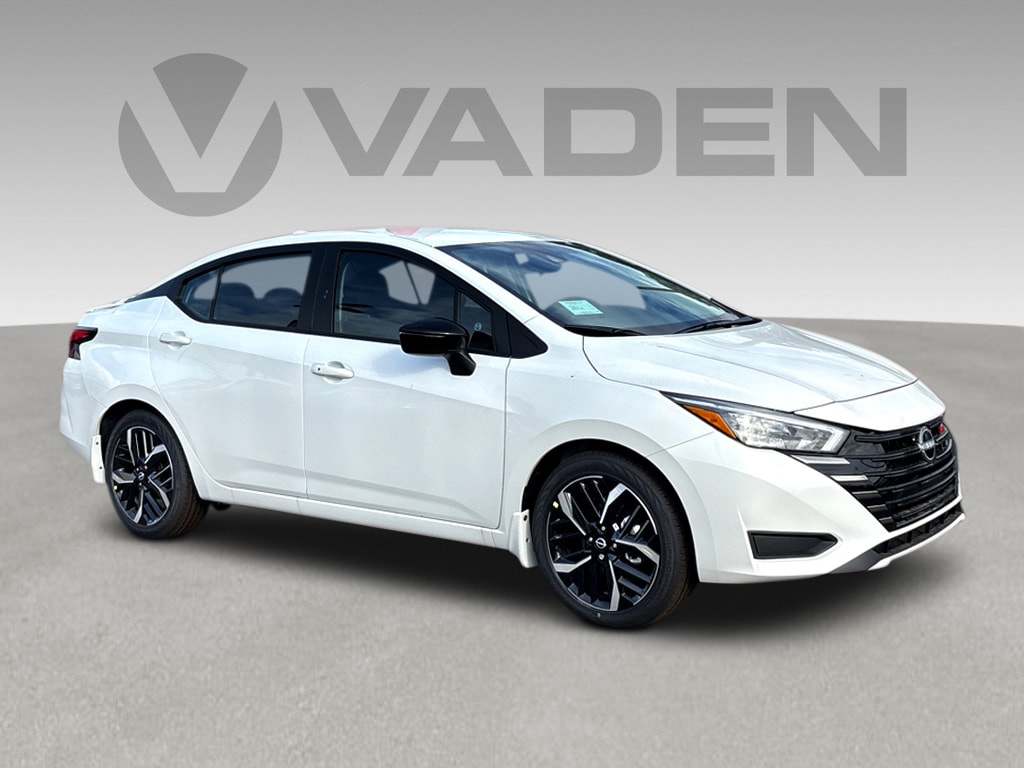 New 2025 Nissan Versa SR SR CVT