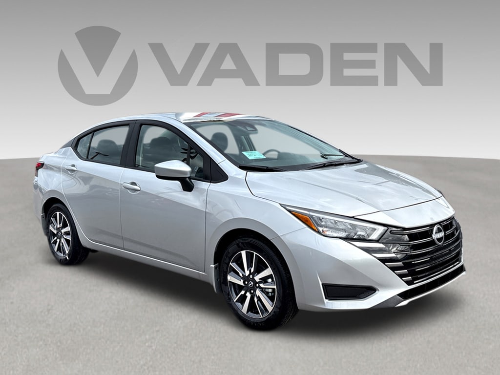 2025 Nissan Versa SV's photo