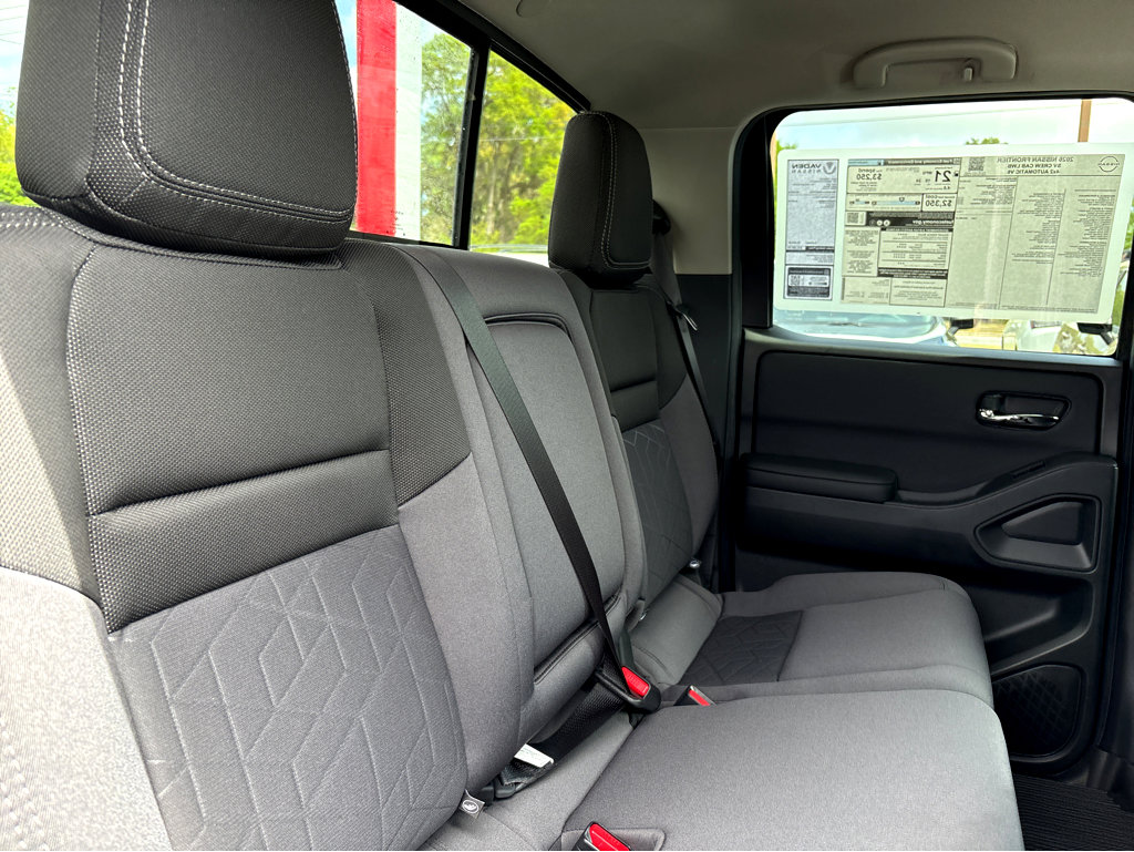 2026 Nissan Frontier 12