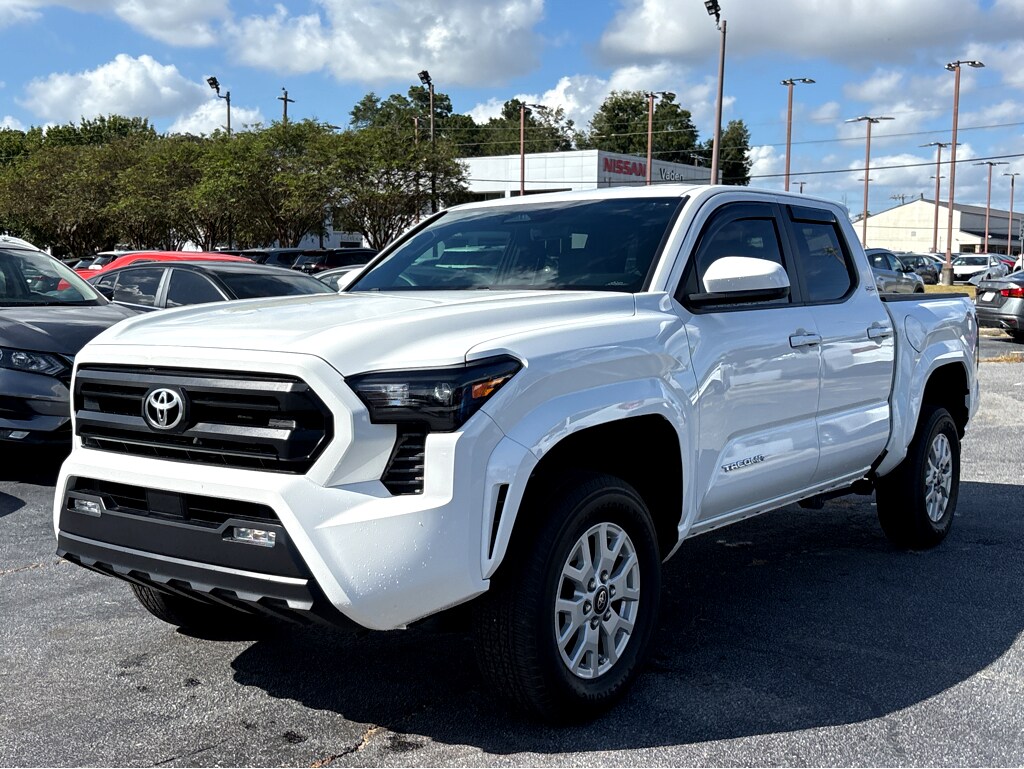2024 Toyota Tacoma SR5 photo 2