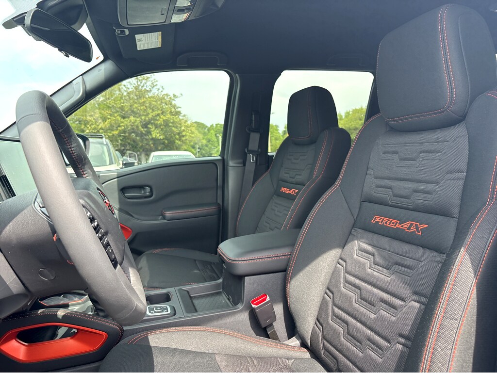 2026 Nissan Frontier 13