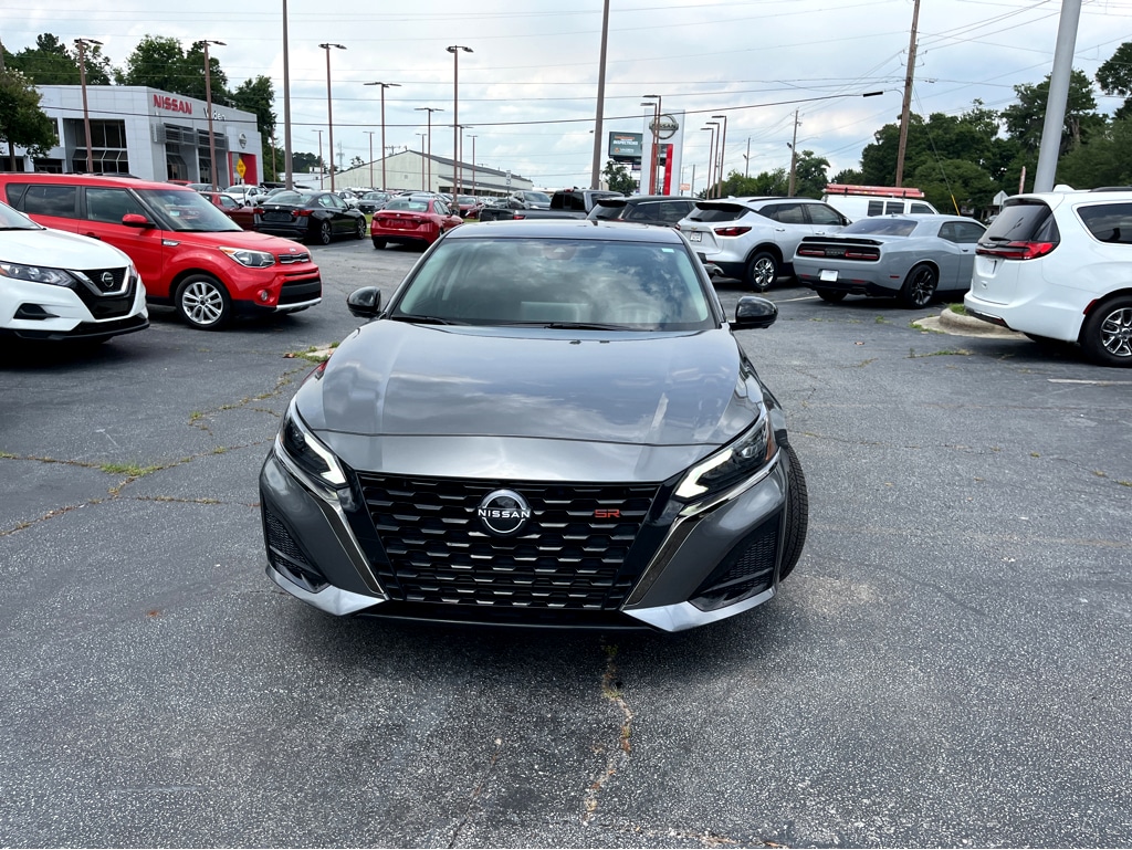 Used 2023 Nissan Altima SR with VIN 1N4AL4CV6PN413702 for sale in Savannah, GA