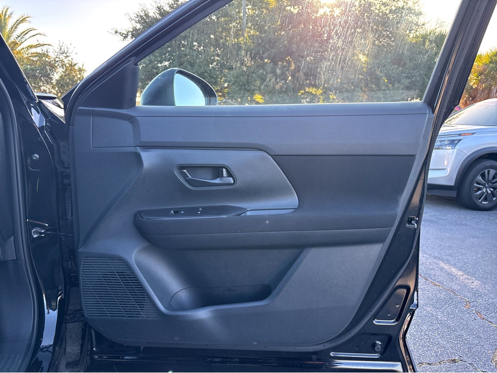 New 2026 Nissan Kicks SV SV FWD