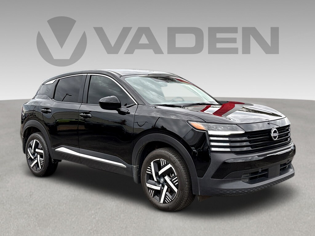 Used 2025 Nissan Kicks SV SV FWD