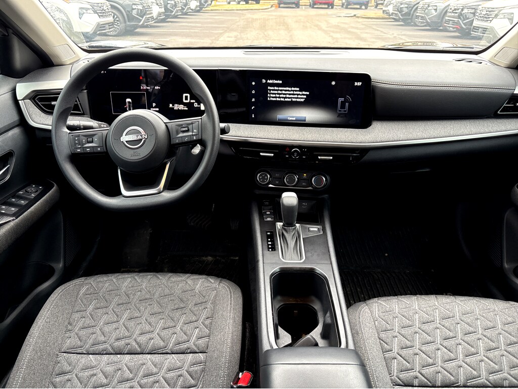 Used 2025 Nissan Kicks SV SV FWD