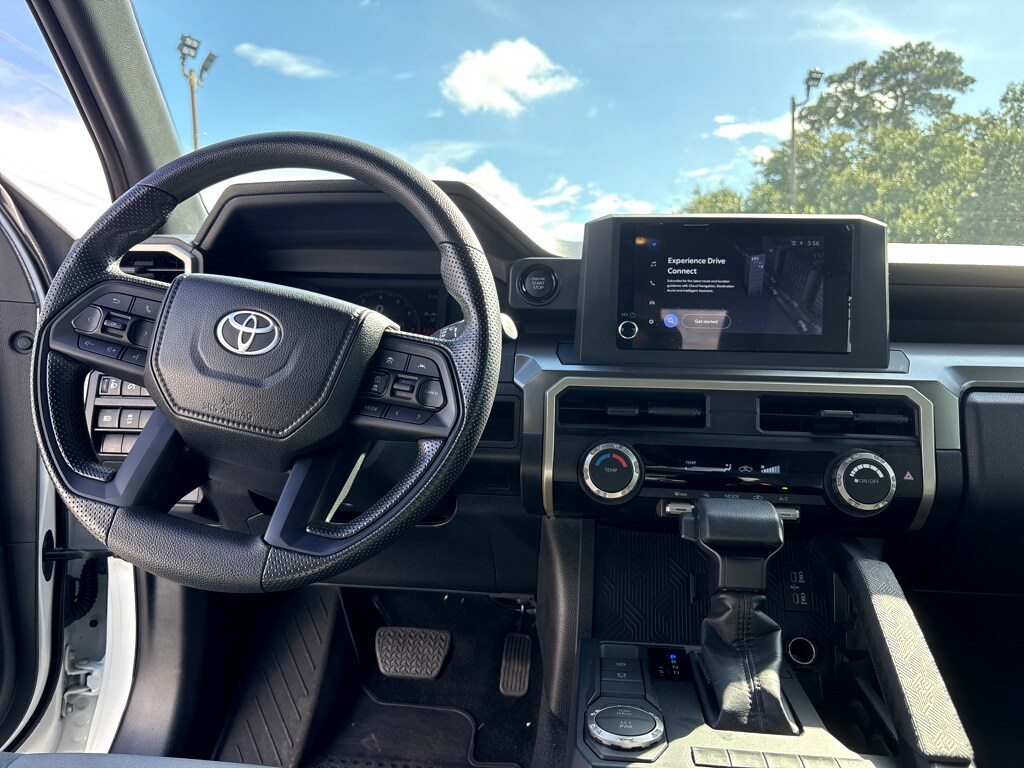 2024 Toyota Tacoma SR5 photo 3