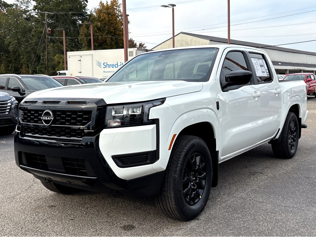 2026 Nissan Frontier Crew Cab SV photo 3