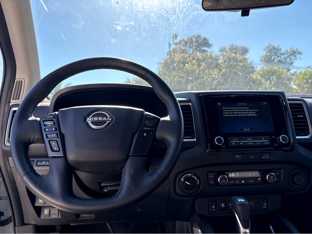 Used 2024 Nissan Frontier SV Crew Cab 4x4 SV