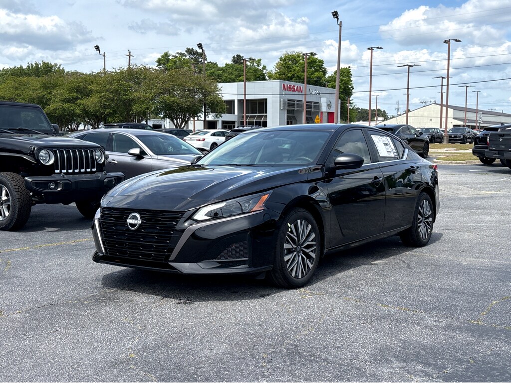 New 2026 Nissan Altima SV SV FWD