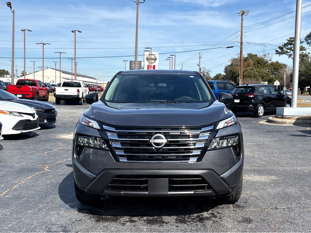 Used 2025 Nissan Rogue S FWD S