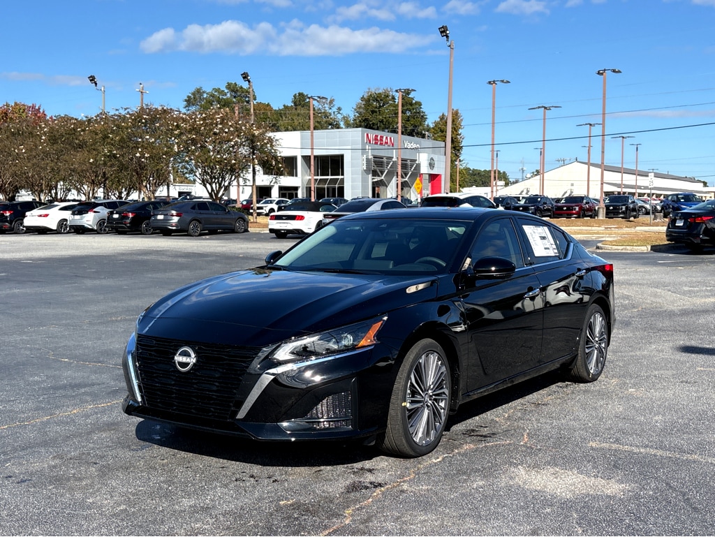 New 2025 Nissan Altima SL SL FWD