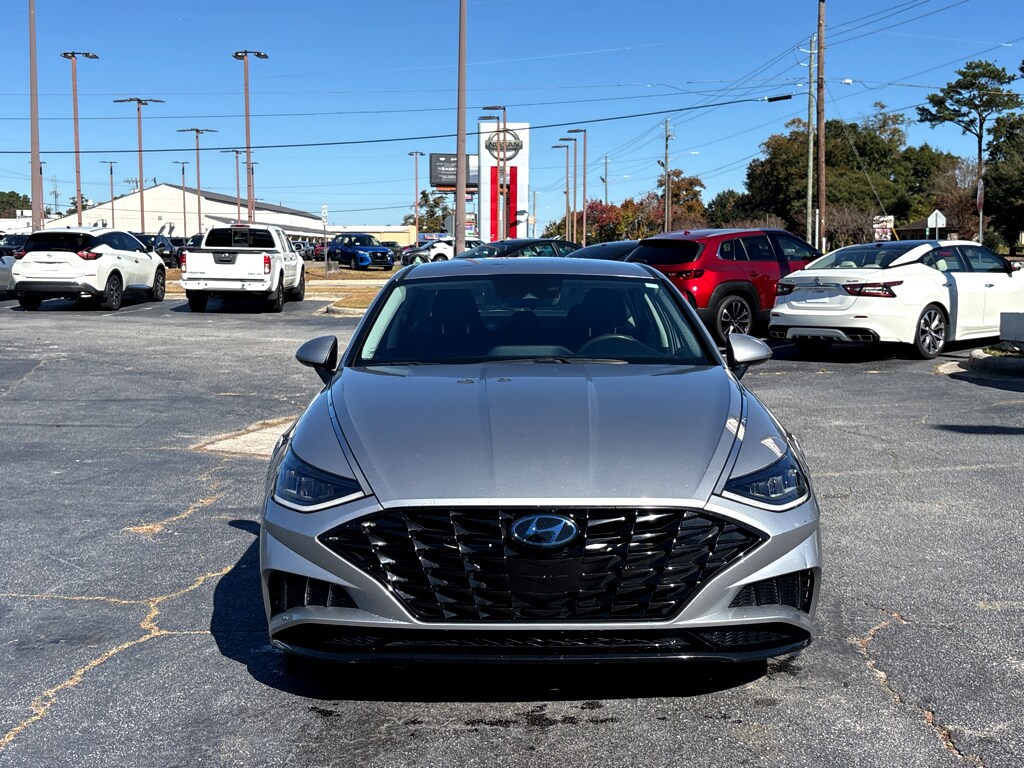 2021 Hyundai Sonata SEL photo 2