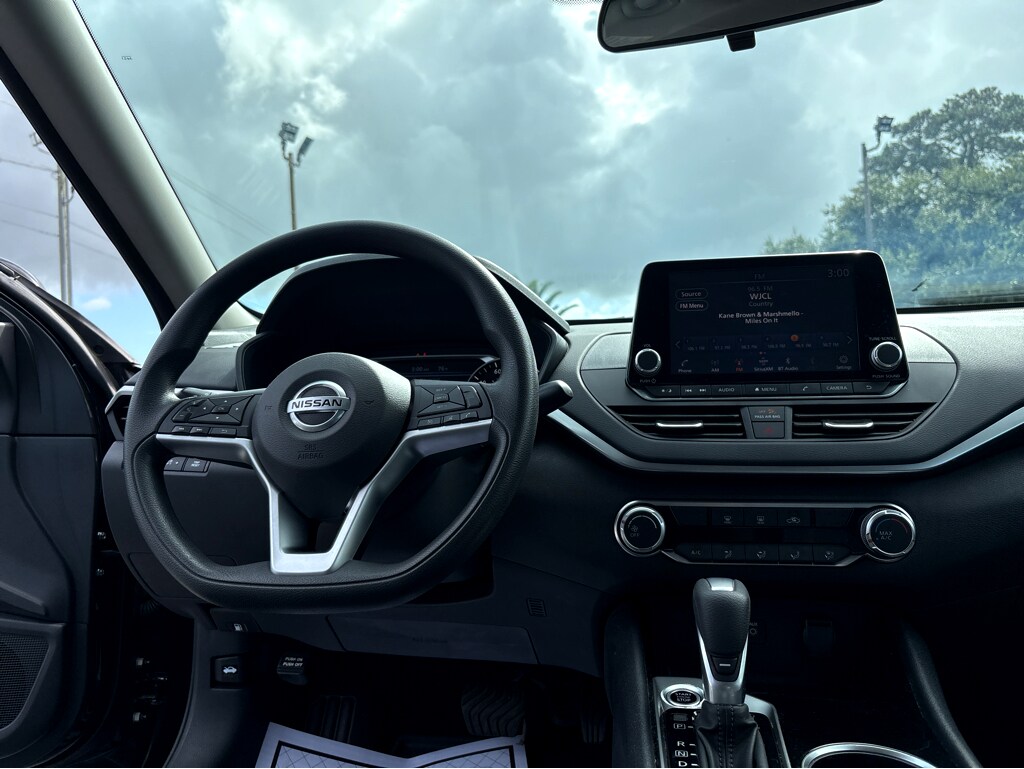 2021 Nissan Altima 2.5 SV photo 4