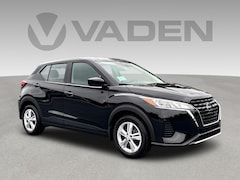 2025 Nissan Kicks Play S S FWD