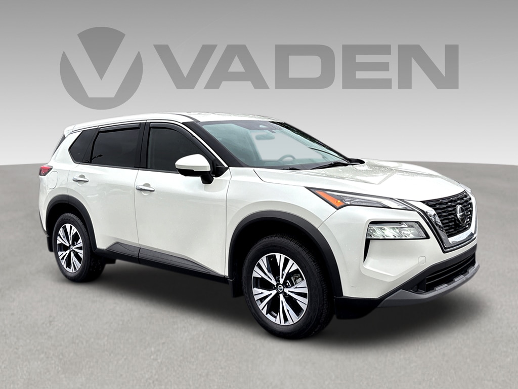 2021 Nissan Rogue SV's photo