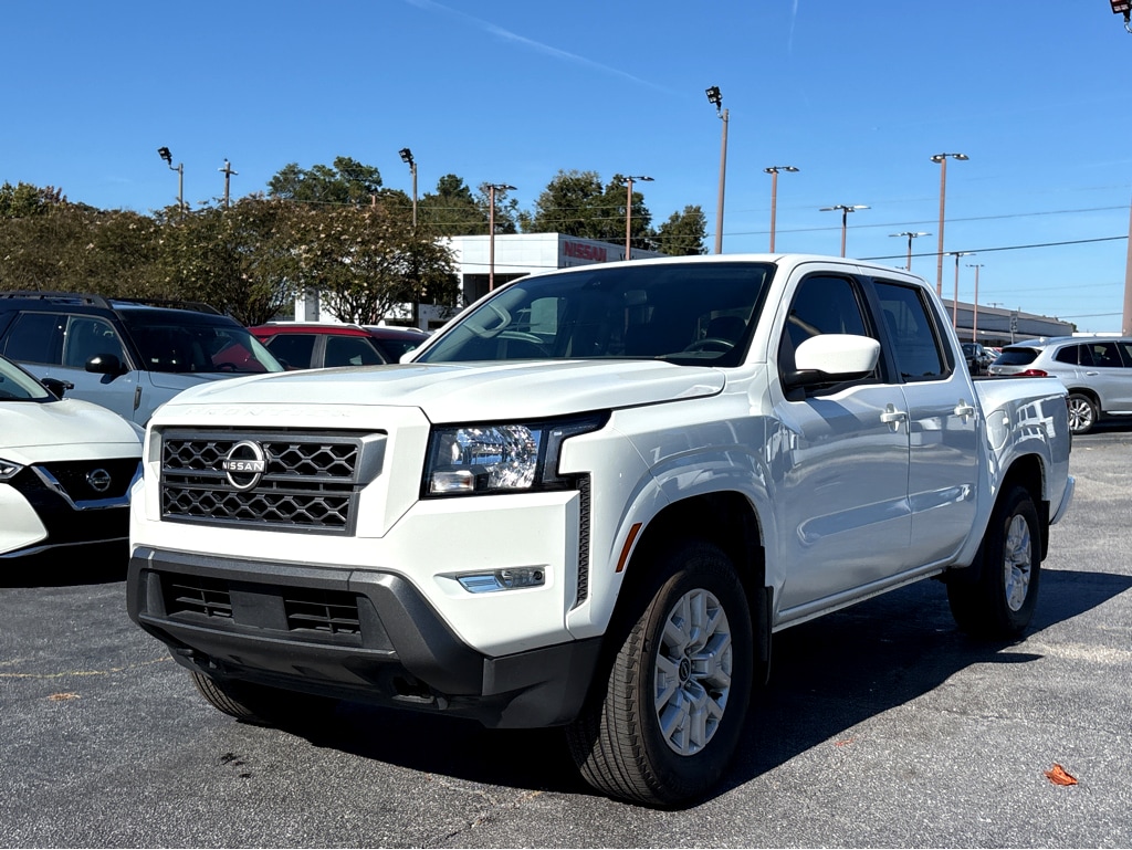 Used 2024 Nissan Frontier SV Crew Cab 4x4 SV