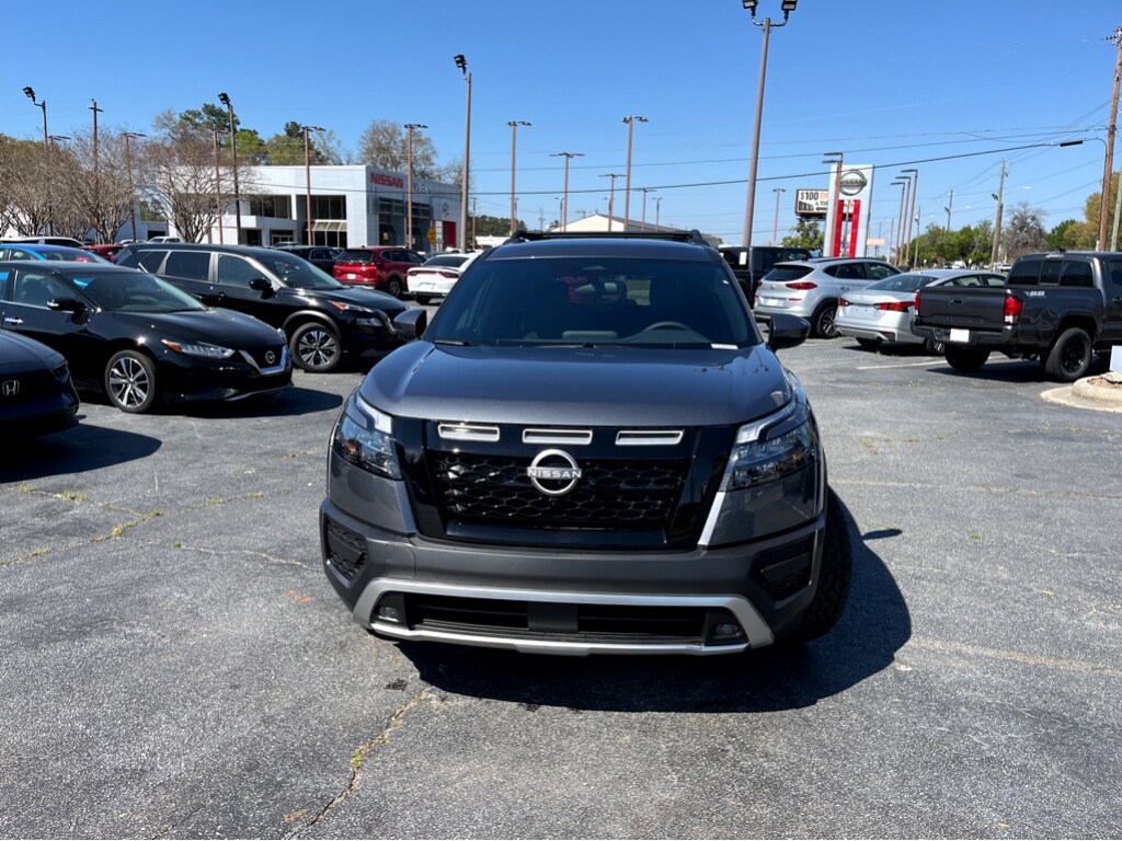 2025 Nissan Pathfinder Rock Creek photo 2