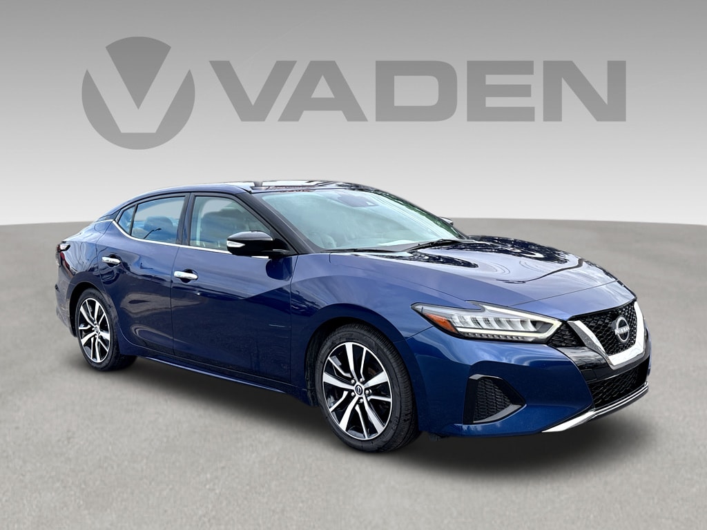 2023 Nissan Maxima SV's photo