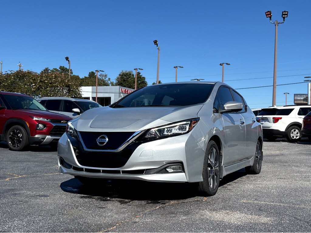 2021 Nissan Leaf SV photo 3