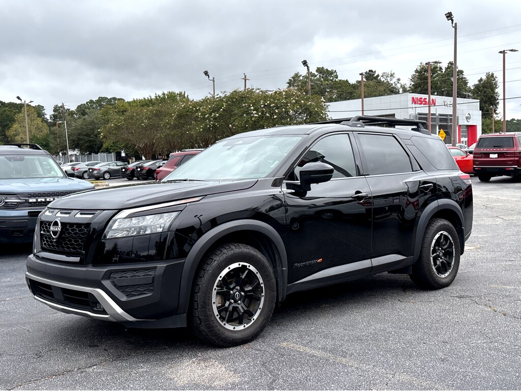 Used 2024 Nissan Pathfinder Rock Creek Rock Creek 4WD