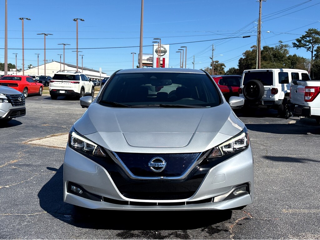 2021 Nissan Leaf SV photo 2
