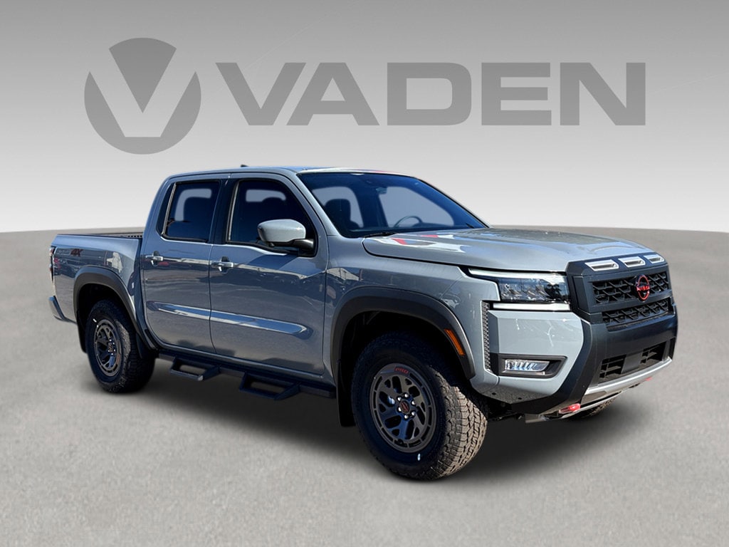 2026 Nissan Frontier SV's photo