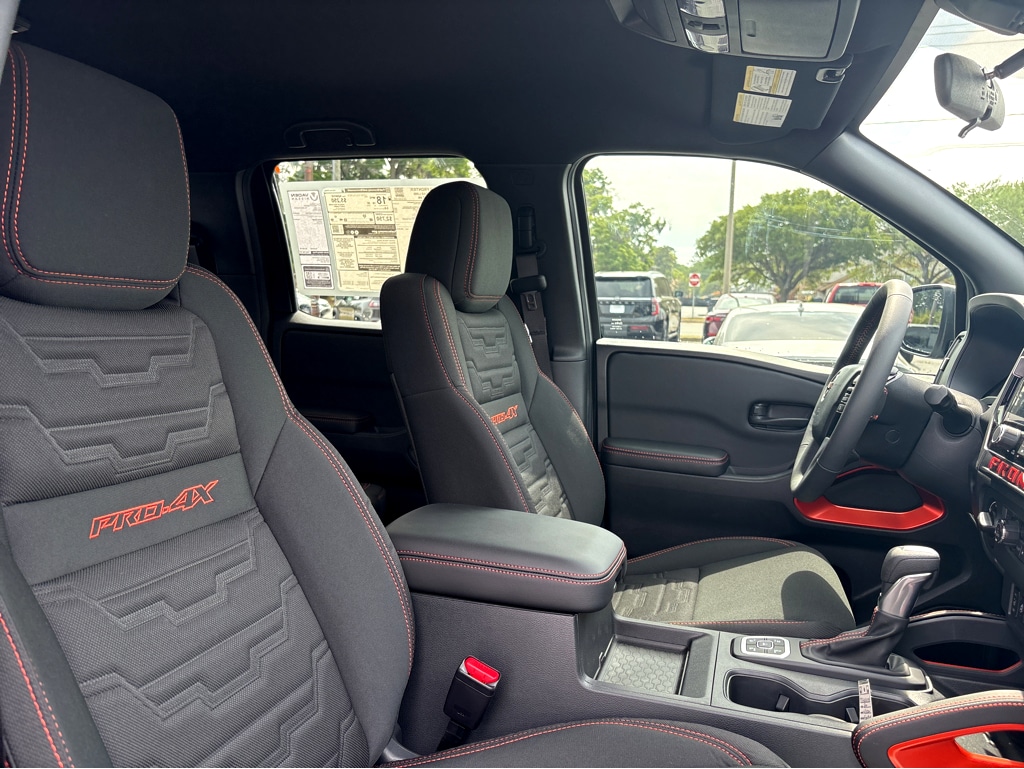 2026 Nissan Frontier 7
