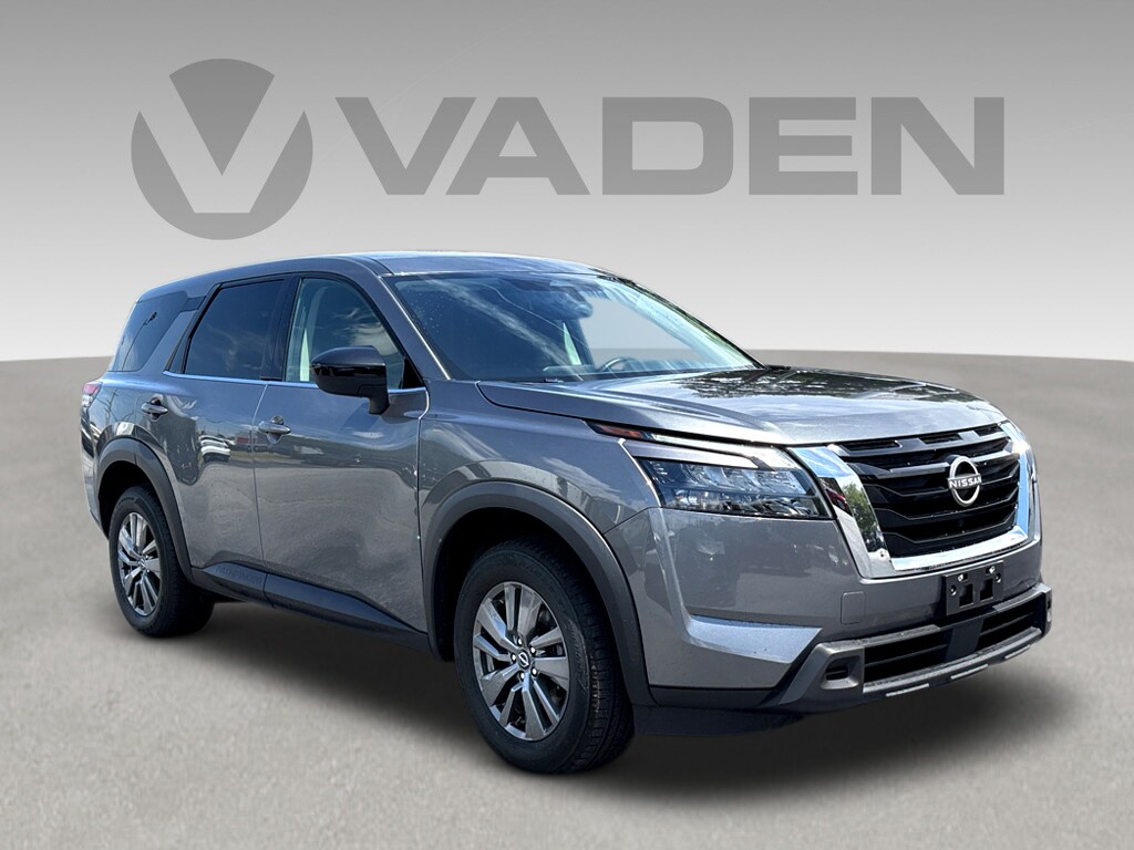 Used 2023 Nissan Pathfinder S S 4WD