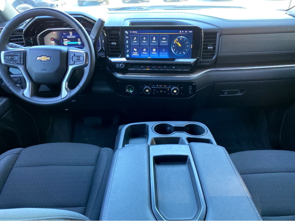 Used 2024 Chevrolet Silverado 1500 LT 4WD Crew Cab 147 LT w/1LT