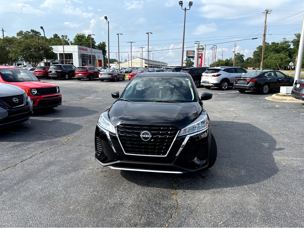 Used 2024 Nissan Kicks S with VIN 3N1CP5BVXRL526427 for sale in Savannah, GA