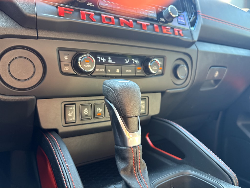 2026 Nissan Frontier 14