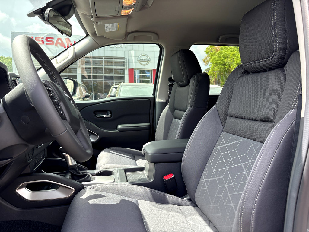 2026 Nissan Frontier 17