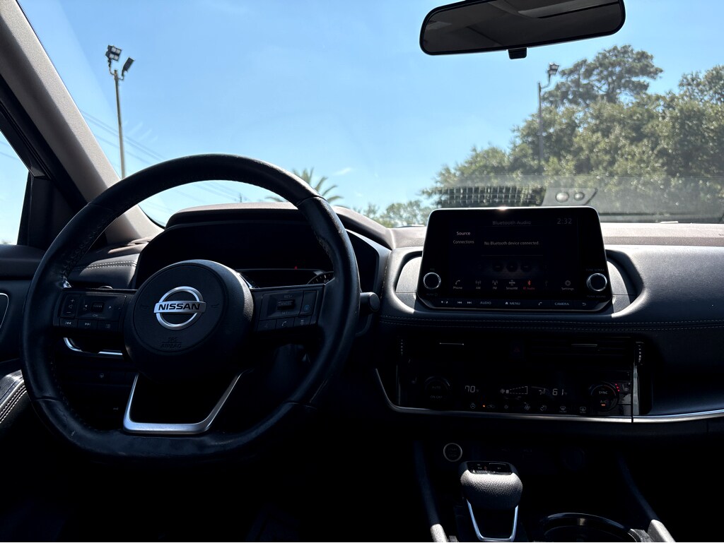 2021 Nissan Rogue SV photo 4