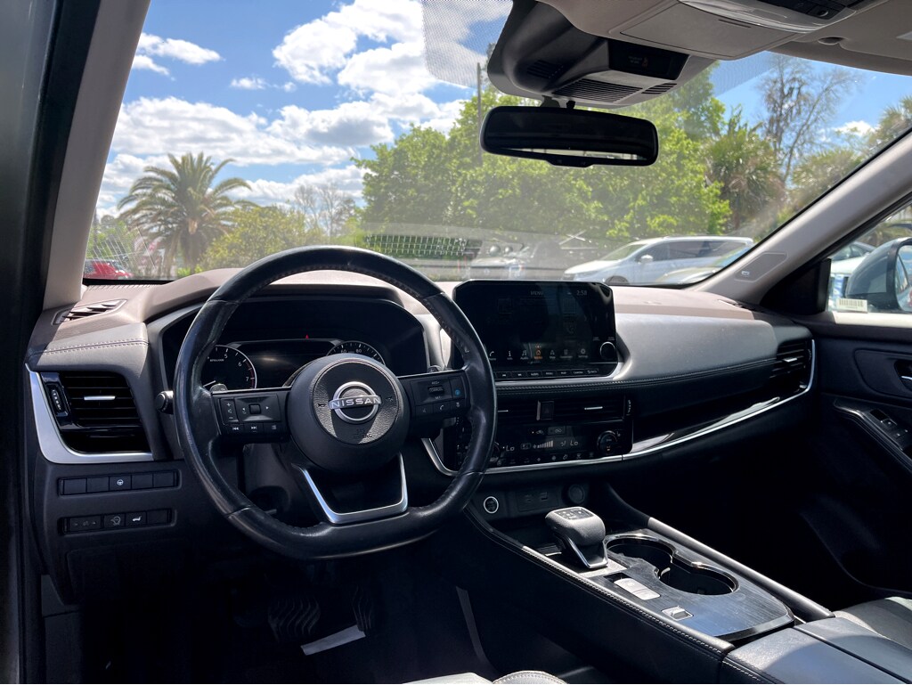 2023 Nissan Rogue SL photo 4